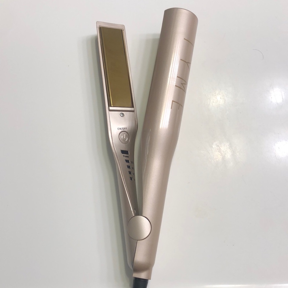 Tyme Hair Iron
